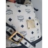MCM Beuteltasche Mittel Weiss-Blau