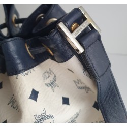 MCM Beuteltasche Mittel Weiss-Blau