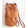 MCM Beuteltasche Klein Cognac Canvas