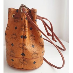 MCM Beuteltasche Klein Cognac Canvas