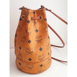 MCM Beuteltasche Klein Cognac Canvas