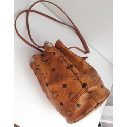 MCM Beuteltasche Klein Cognac Canvas