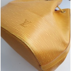 Louis Vuitton Petit Sac Noe Gelb Epi Leder.