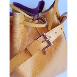Louis Vuitton Petit Sac Noe Gelb Epi Leder.