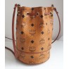 MCM Beuteltasche Klein Cognac Canvas