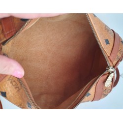 MCM Crossbody/Umhängetasche Rund Cognac Canvas Leder