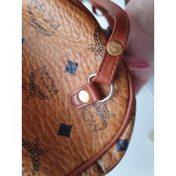 MCM Crossbody/Umhängetasche Rund Cognac Canvas Leder