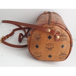 MCM Crossbody/Umhängetasche Rund Cognac Canvas Leder
