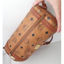 MCM Crossbody/Umhängetasche Rund Cognac Canvas Leder