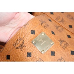 MCM Shopper Medium Heritage Cognac Canvas.