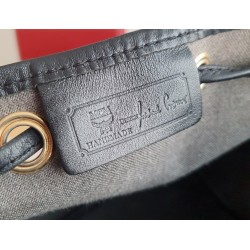 MCM Beuteltasche Medium – Klassik Schwarz Vinyl