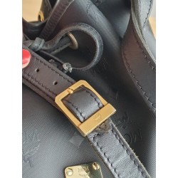 MCM Beuteltasche Medium – Klassik Schwarz Vinyl