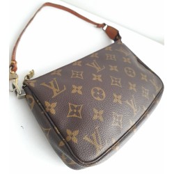 Louis Vuitton Pochette Accessoires Monogram Canvas