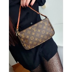 Louis Vuitton Pochette Accessoires Monogram Canvas