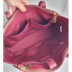 Marc by Marc Jacobs Schultertasche aus Saffiano-Leder Fuchsia/Dunkelrot