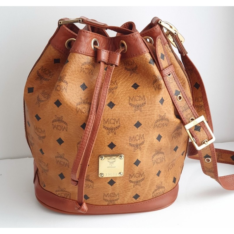 MCM Beuteltasche Medium Cognac Canvas.