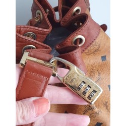 MCM Beuteltasche Medium Cognac Canvas.