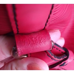 Louis Vuitton Grand Sac Noé Epi Leder Rot.