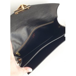 Louis Vuitton Epi Sellier Dragonne Clutch/Crossbody Epi Leder Schwarz M52618