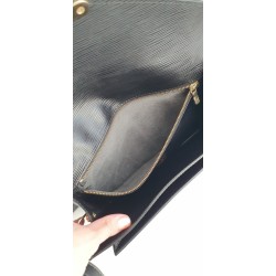 Louis Vuitton Epi Sellier Dragonne Clutch/Crossbody Epi Leder Schwarz M52618