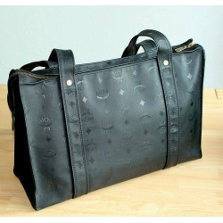 MCM Shopper schwarz