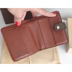 Louis Vuitton Portemonnaie Compact Zipped Canvas.
