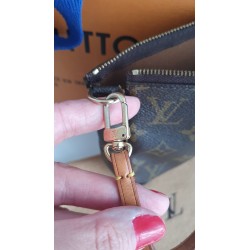 Louis Vuitton Pochette Accessoires Monogram Canvas