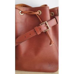 Louis Vuitton Petit Sac Noe Cognac Epi Leder