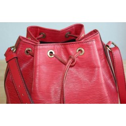 Louis Vuitton Petit Sac Noé Epi Leder Rot