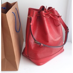 Louis Vuitton Grand Sac Noé Epi Leder Rot.