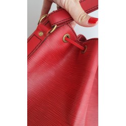 Louis Vuitton Grand Sac Noé Epi Leder Rot.