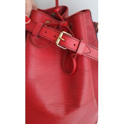 Louis Vuitton Grand Sac Noé Epi Leder Rot.