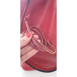 Louis Vuitton Grand Sac Noé Epi Leder Rot.