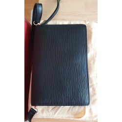 Louis Vuitton Epi Sellier Dragonne Clutch/Crossbody Epi Leder Schwarz M52618