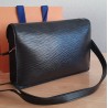 Louis Vuitton Epi Sellier Dragonne Clutch/Crossbody Epi Leder Schwarz M52618