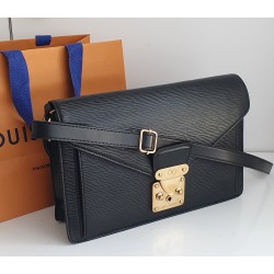 Louis Vuitton Epi Sellier Dragonne Clutch/Crossbody Epi Leder Schwarz M52618