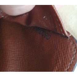 Louis Vuitton Portemonnaie Compact Zipped Canvas.