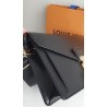 Louis Vuitton Epi Sellier Dragonne Clutch/Crossbody Epi Leder Schwarz M52618