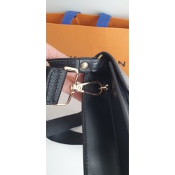 Louis Vuitton Epi Sellier Dragonne Clutch/Crossbody Epi Leder Schwarz M52618