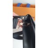 Louis Vuitton Epi Sellier Dragonne Clutch/Crossbody Epi Leder Schwarz M52618