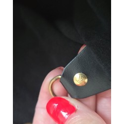 Louis Vuitton Petit Sac Noé Epi mit D-Ring Schwarz.