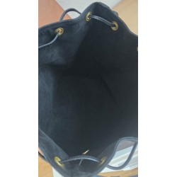 Louis Vuitton Petit Sac Noé Epi mit D-Ring Schwarz.
