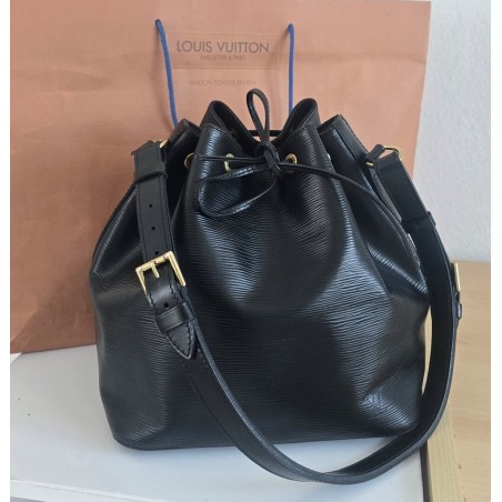 Louis Vuitton Petit Sac Noé Epi mit D-Ring Schwarz.