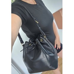 Louis Vuitton Petit Sac Noé Epi mit D-Ring Schwarz.