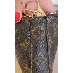 Louis Vuitton Pochette Accessoires Monogram Canvas