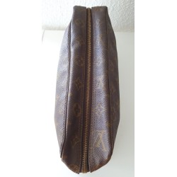 Louis Vuitton Necessaire GM Gross Monogram Canvas.