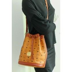 MCM Beuteltasche Medium Cognac Canvas