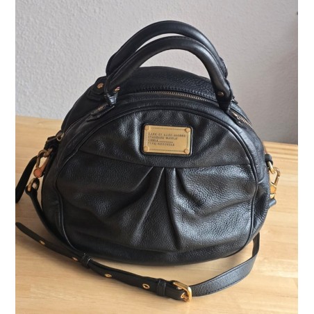 Marc By Marc Jacobs Henkel/Crossbody Tasche Softleder Rundform Schwarz