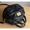 Marc By Marc Jacobs Henkel/Crossbody Tasche Softleder Rundform Schwarz