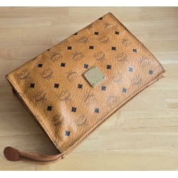 Mcm Nécessaire Poche Toilette Medium Heritage Cognac Canvas.